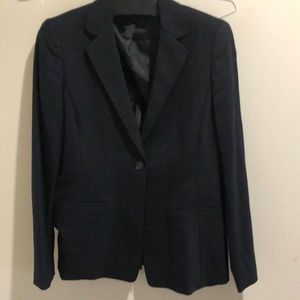 Elie Tahari navy blues suit
